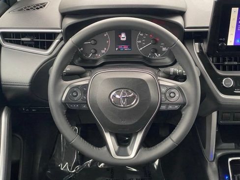 Certified 2024 Toyota Corolla Cross LE AWD/4WD image 15