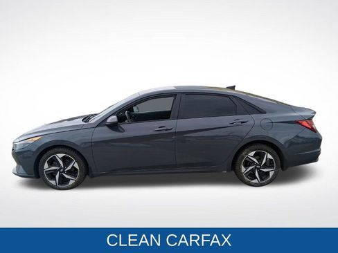 Used 2023 Hyundai Elantra SEL w/ Convenience Package FWD image 4