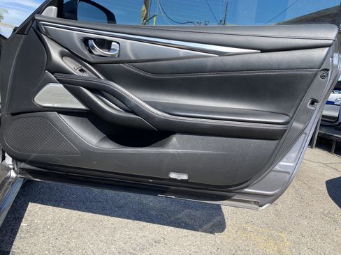 Used 2018 INFINITI Q60 3.0t Luxe image 19