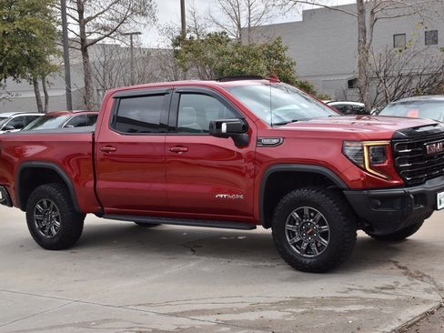 Used 2025 GMC Sierra 1500 AT4X image 5
