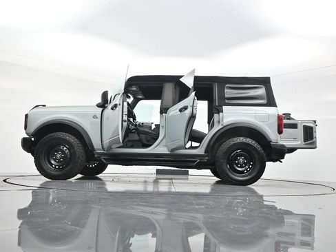 Used 2023 Ford Bronco Black Diamond AWD/4WD image 57