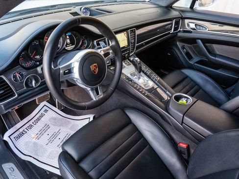 Used 2016 Porsche Panamera GTS image 14