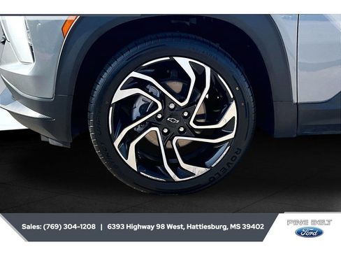 Used 2024 Chevrolet TrailBlazer RS FWD image 8
