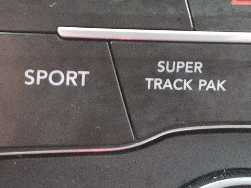 Used 2018 Dodge Charger R/T Scat Pack image 4