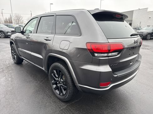 Used 2020 Jeep Grand Cherokee Altitude image 5