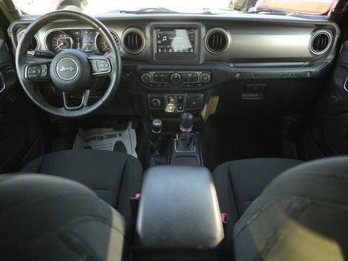 Used 2019 Jeep Wrangler Sport S image 16
