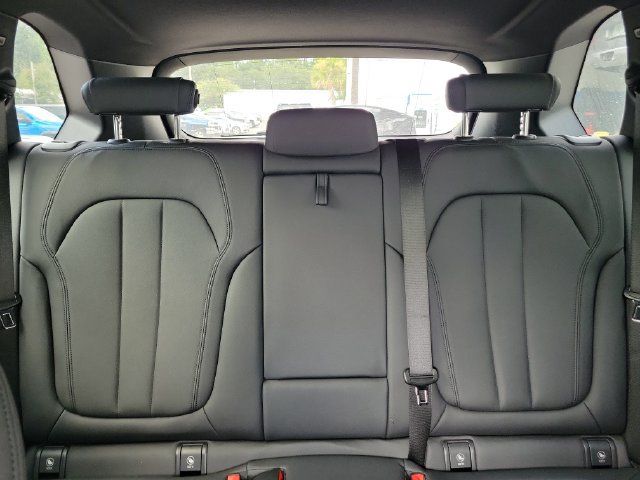 Used 2021 BMW X5 xDrive40i w/ Convenience Package AWD/4WD image 16