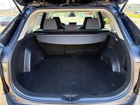 Certified 2025 Toyota RAV4 XLE AWD/4WD image 6