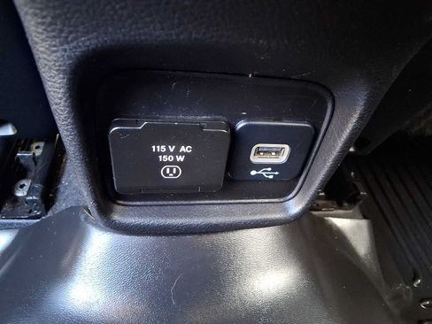 Used 2020 Jeep Compass Limited AWD/4WD image 11