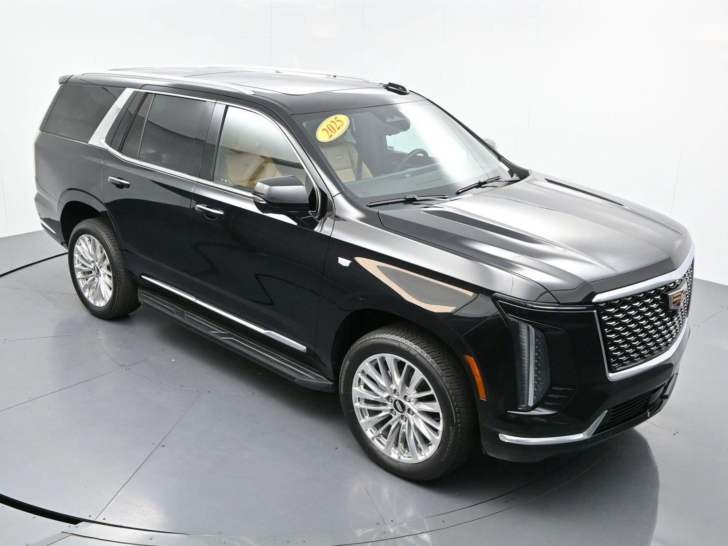 Certified 2025 Cadillac Escalade Premium Luxury AWD/4WD image 47