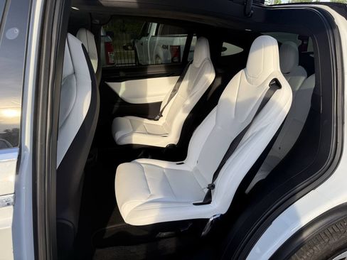 Used 2019 Tesla Model X 75D AWD/4WD image 12