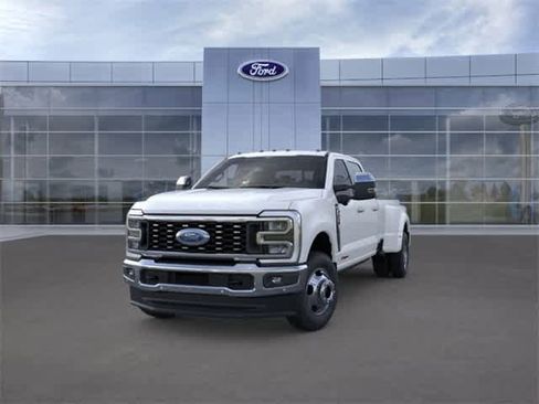 New 2025 Ford F350 Lariat w/ Lariat Ultimate Package image 2