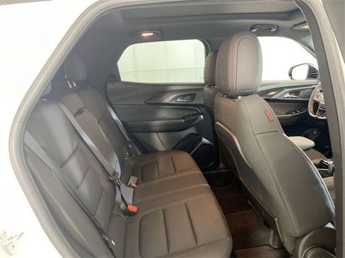 Used 2023 Chevrolet TrailBlazer RS w/ Sun and Liftgate Package image 31