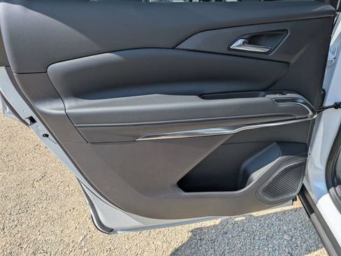 New 2026 Chevrolet Traverse LT w/ Midnight/Sport Edition FWD image 25