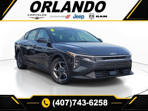 Used 2025 Kia K4 FWD image 1