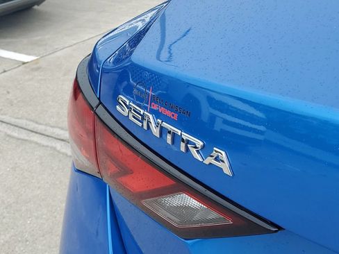 Used 2025 Nissan Sentra SV FWD image 13