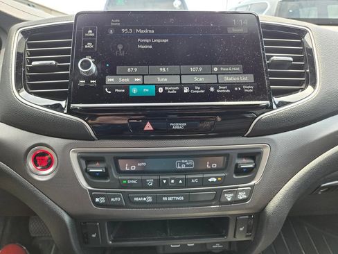Used 2025 Honda Ridgeline RTL image 12
