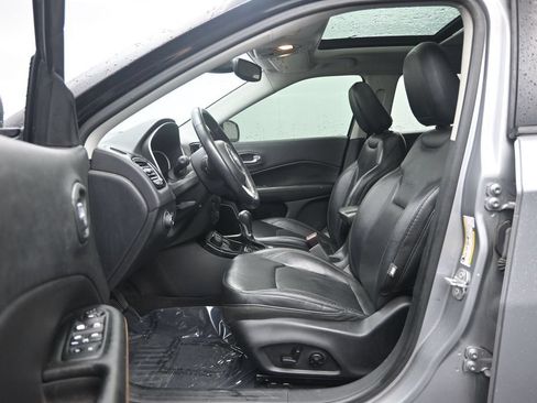 Used 2018 Jeep Compass Limited AWD/4WD image 22