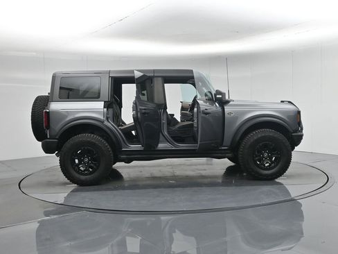 Certified 2023 Ford Bronco Wildtrak image 5