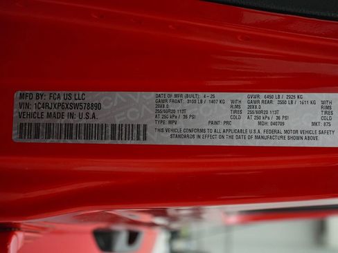 Used 2025 Jeep Wrangler Unlimited Sahara w/ Safety Group AWD/4WD image 25