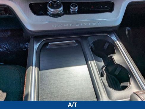 Certified 2025 Ford Expedition Active RWD image 19