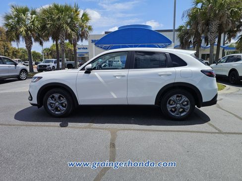 New 2026 Honda HR-V LX image 2