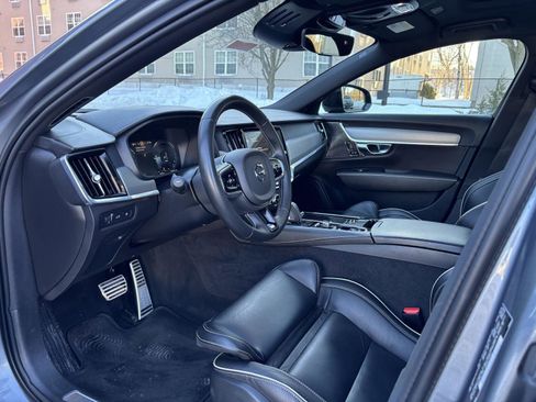 Used 2020 Volvo S90 T8 Inscription image 9