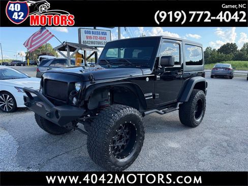 Used 2017 Jeep Wrangler Sport w/ Quick Order Package 24S AWD/4WD image 1