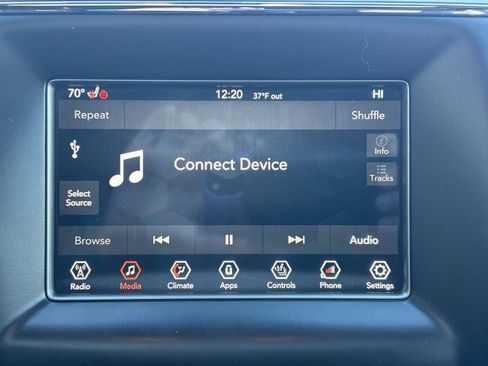 Used 2019 Jeep Grand Cherokee Laredo image 13