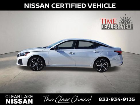 Certified 2025 Nissan Altima 2.5 SR FWD image 4