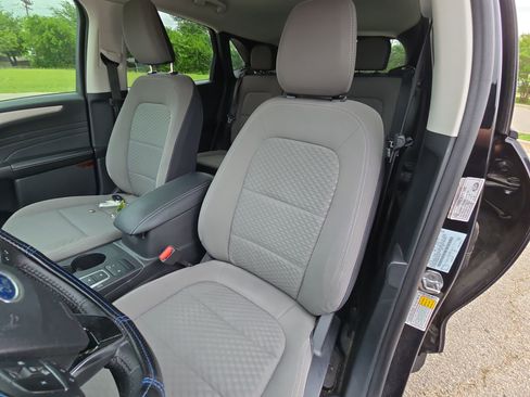 Certified 2021 Ford Escape SE w/ Convenience Package image 11