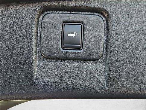 Used 2021 Nissan Murano SL w/ SL Moonroof Package image 7