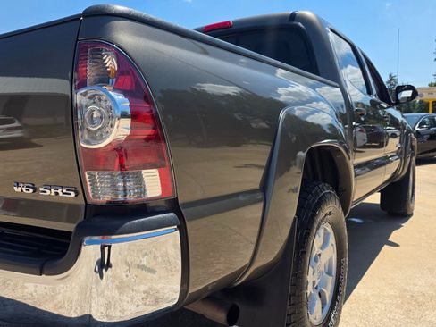 Used 2013 Toyota Tacoma 4x4 Double Cab w/ SR5 Pkg image 18