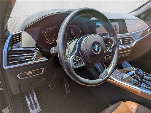 Used 2019 BMW X7 xDrive50i w/ M Sport Package AWD/4WD image 10