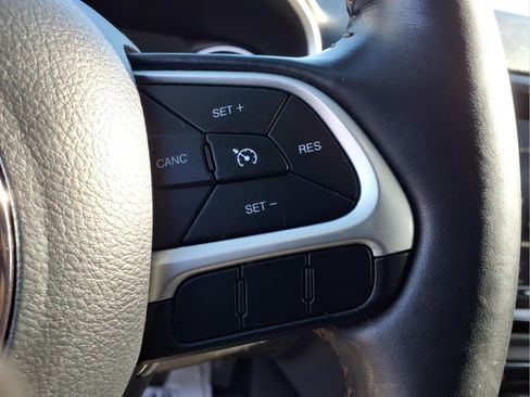 Used 2019 Jeep Compass Limited w/ Safety & Security Group image 19