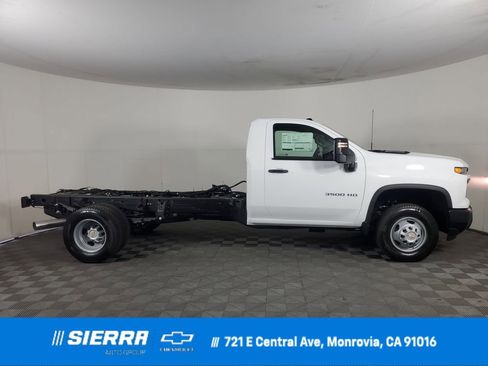 New 2026 Chevrolet Silverado 3500 W/T RWD image 1
