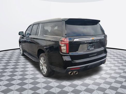 Used 2023 Chevrolet Suburban High Country image 4