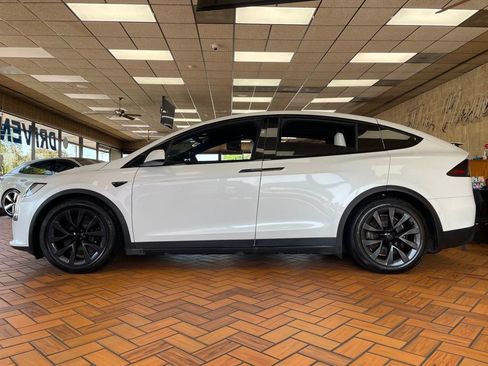 Used 2022 Tesla Model X Plaid AWD/4WD image 6