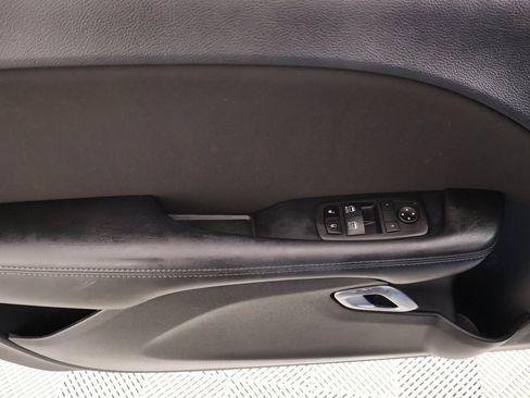 Used 2023 Dodge Challenger SXT w/ Blacktop Package image 13