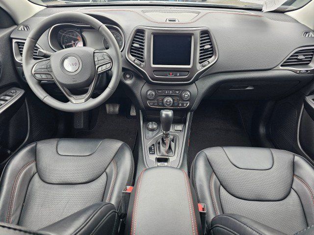 Used 2022 Jeep Cherokee Trailhawk w/ Premium Leather Package AWD/4WD image 24