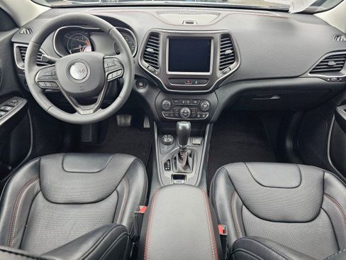 Used 2022 Jeep Cherokee Trailhawk w/ Premium Leather Package AWD/4WD image 24