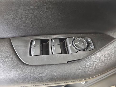 Certified 2019 Chevrolet Blazer LT FWD image 33
