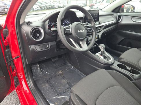 Used 2023 Kia Forte LXS image 22