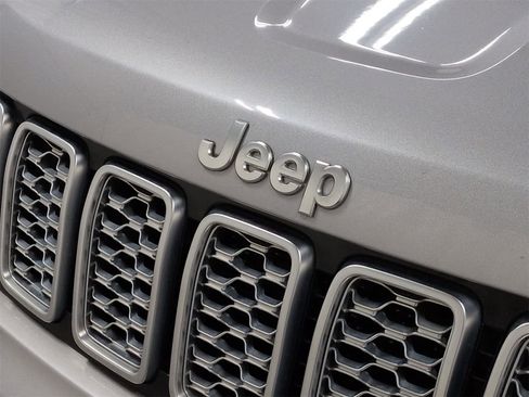 Certified 2019 Jeep Grand Cherokee Summit w/ Platinum Series Group image 12