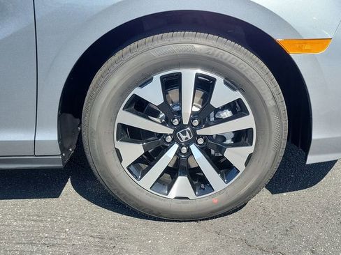 New 2026 Honda Odyssey EX-L image 5