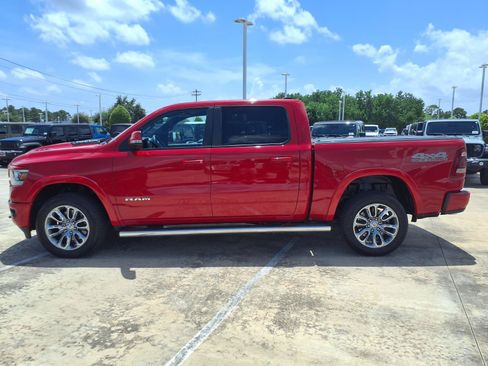 Used 2020 RAM 1500 Laramie w/ Sport Appearance Package AWD/4WD image 9