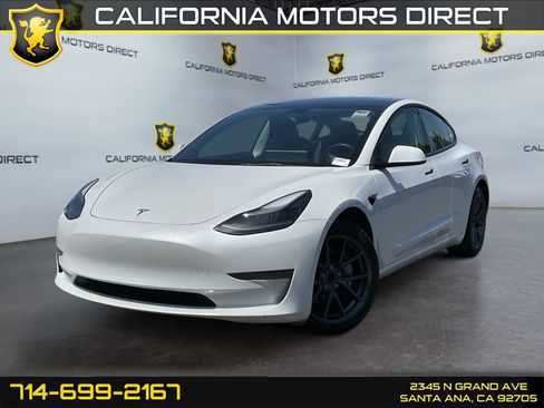 Used 2023 Tesla Model 3 Standard Range RWD image 1