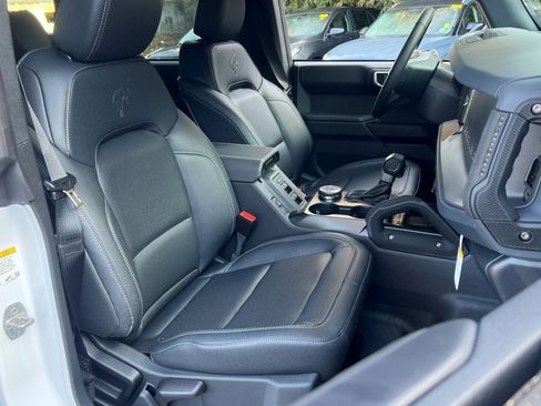 New 2025 Ford Bronco Badlands w/ Sasquatch Package image 8