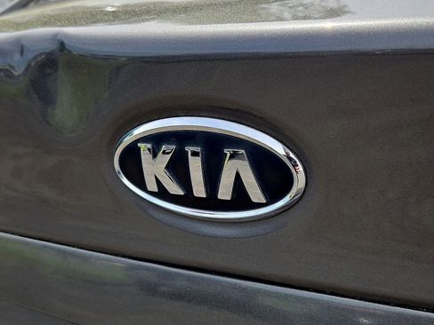 Used 2013 Kia Forte EX w/ Fuel Economy Pkg FWD image 29