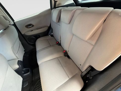 Used 2016 Honda HR-V LX image 13